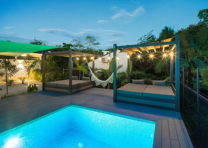 Casa Bo Jungle - Steps To - Surf Pool Ferienhaus *