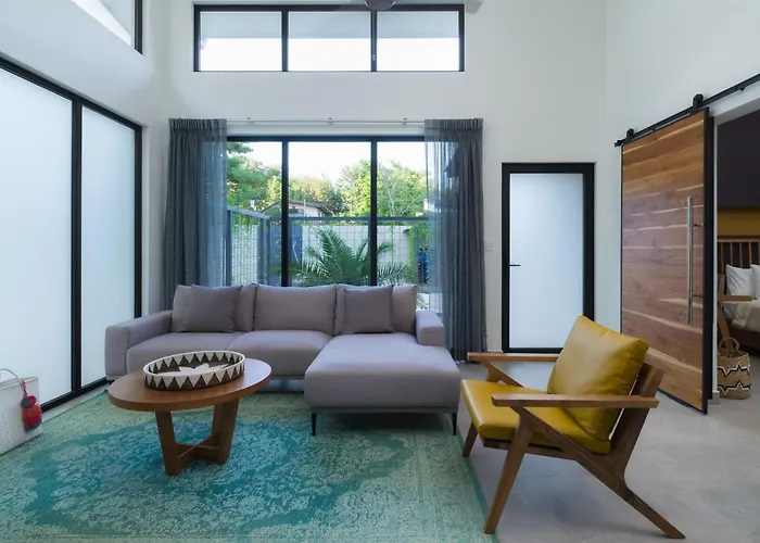 Casa Bo Jungle - Steps To - Surf Pool Tamarindo